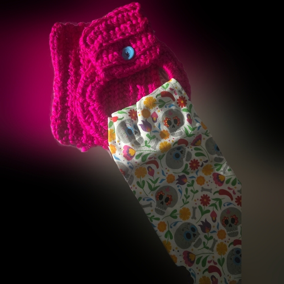 Pink Knit Baby Hat with Floral Patterned Blanket - Picture 1 of 1